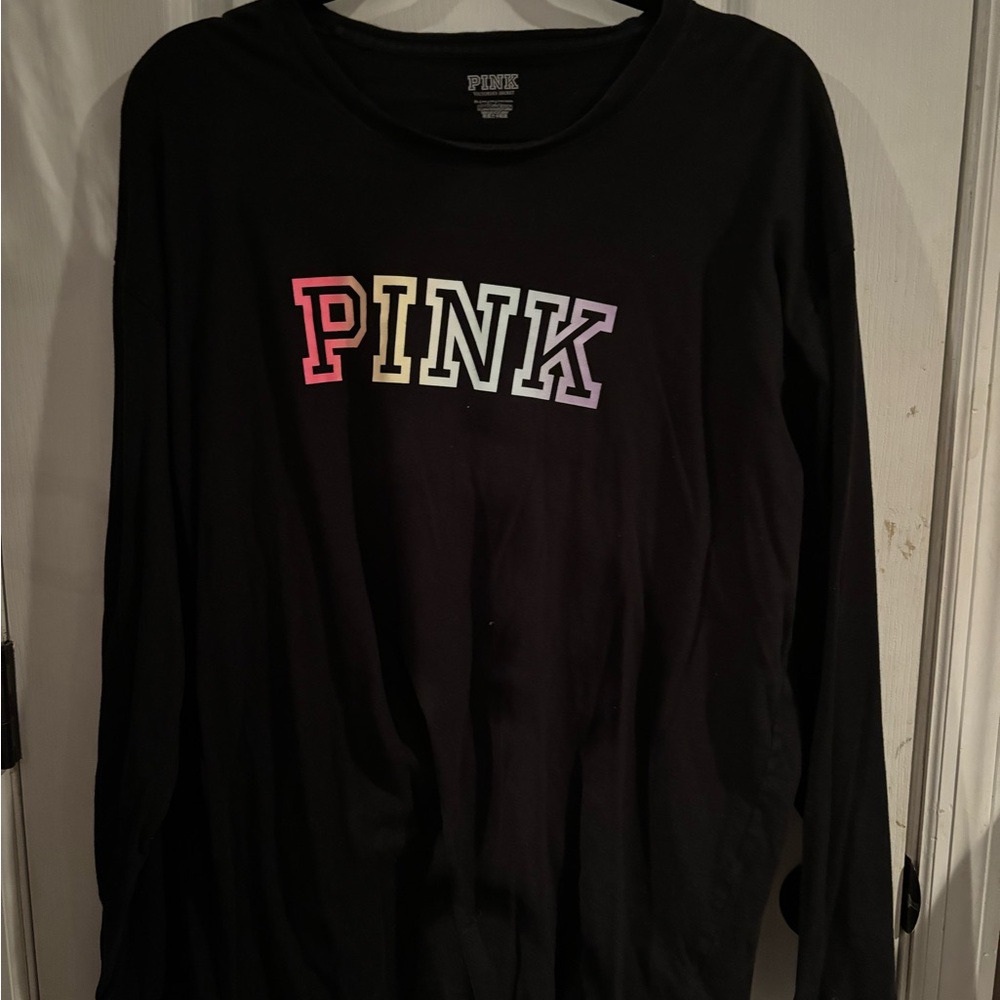 VS PINK SHIRT & LEGGINGS